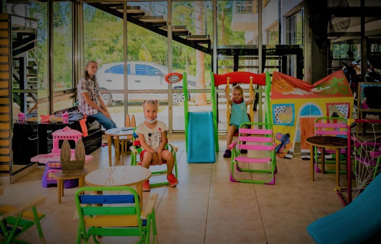 Austral Hotel Dos de Mayo Εξωτερικό φωτογραφία