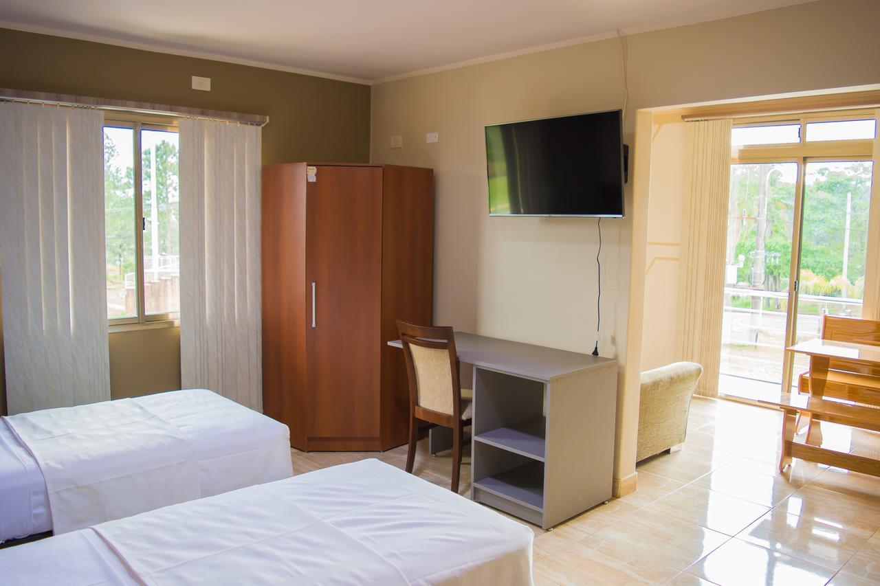 Austral Hotel Dos de Mayo Εξωτερικό φωτογραφία
